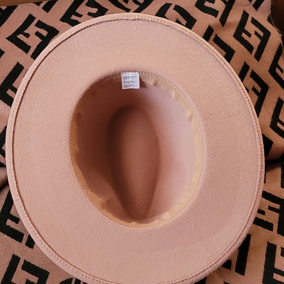 Felt Fedora with Black Ribbon Band - Picture 2 of 3